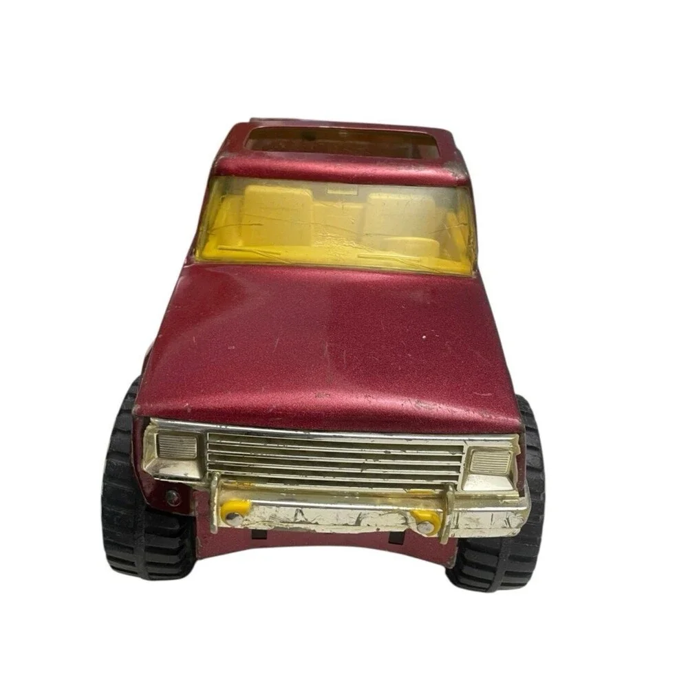 Vintage Nylint Chevy Truck Rhino II 4x4 Pressed Steel Pick-Up Metallic Red Toys